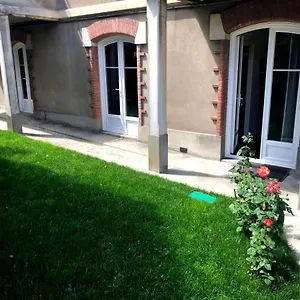 https://le-10-avril-t3-75m2-centre-ville.midi-pyreneeshotels.com